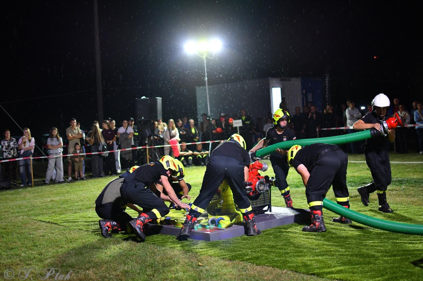Zdjęcie w galerii na portalu naszraciborz.pl: Samborowicki Armagedon po raz drugi – gospodarze nie dali się pokonać! [FOTO na bis!] wiadomości z regionu