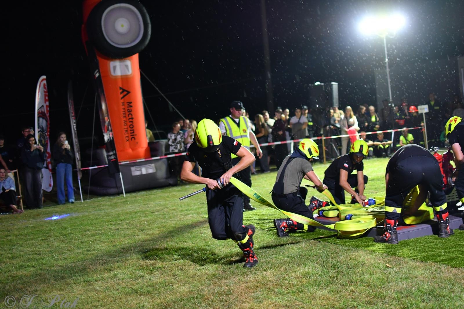 Zdjęcie w galerii na portalu naszraciborz.pl: Samborowicki Armagedon po raz drugi – gospodarze nie dali się pokonać! [FOTO na bis!] wiadomości z regionu