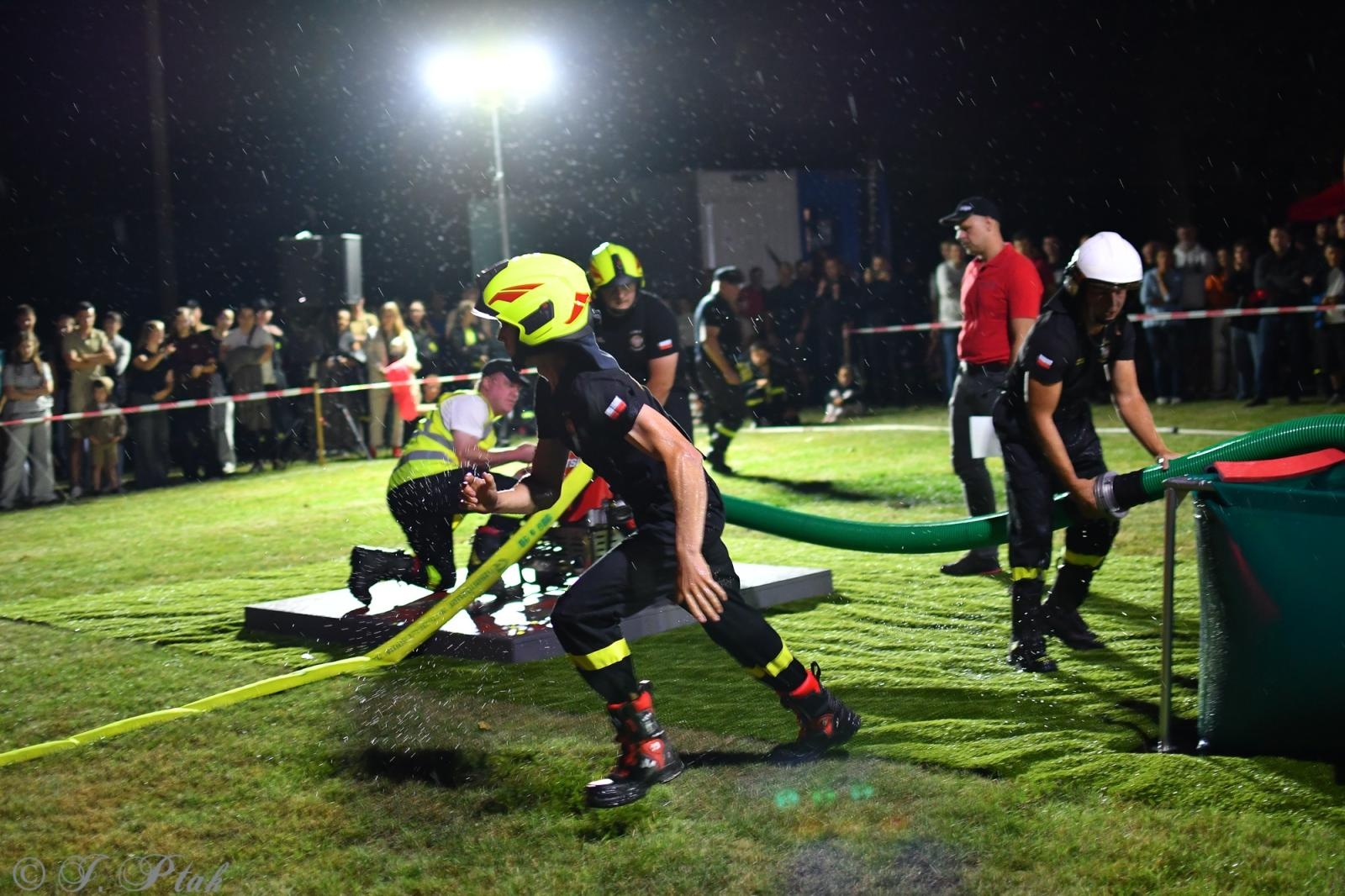 Zdjęcie w galerii na portalu naszraciborz.pl: Samborowicki Armagedon po raz drugi – gospodarze nie dali się pokonać! [FOTO na bis!] wiadomości z regionu