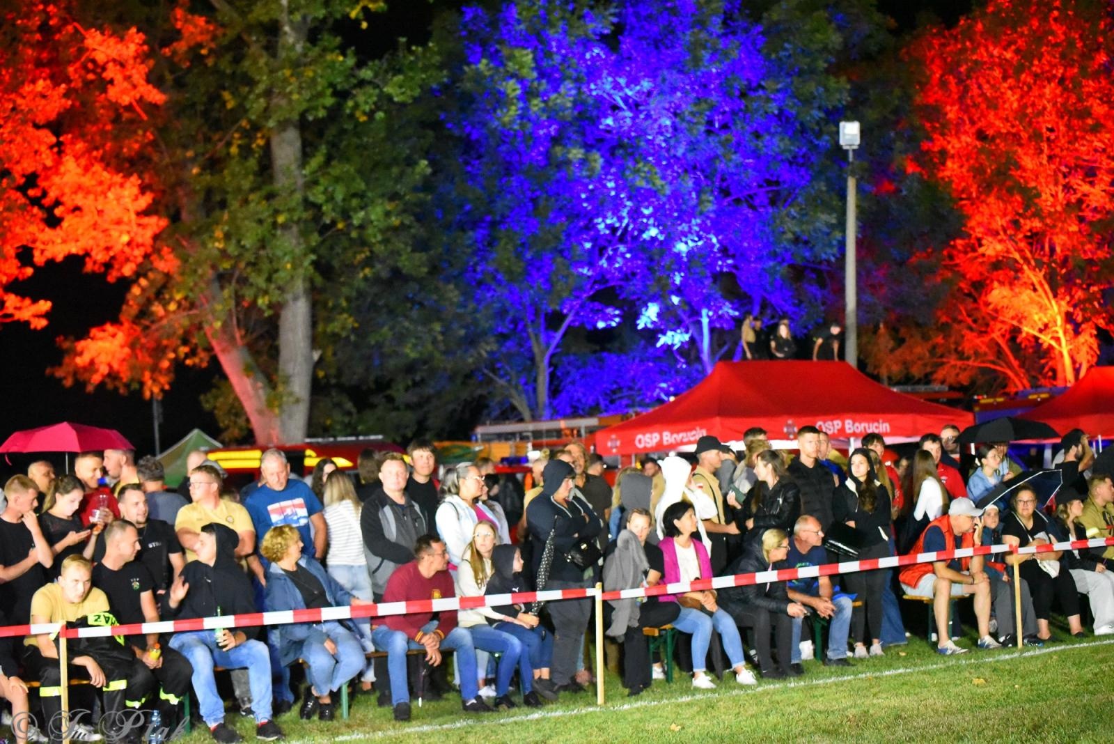 Zdjęcie w galerii na portalu naszraciborz.pl: Samborowicki Armagedon po raz drugi – gospodarze nie dali się pokonać! [FOTO na bis!] wiadomości z regionu