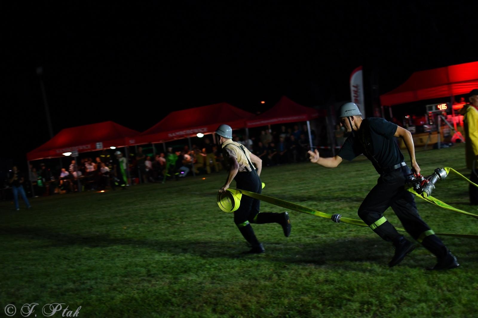 Zdjęcie w galerii na portalu naszraciborz.pl: Samborowicki Armagedon po raz drugi – gospodarze nie dali się pokonać! [FOTO na bis!] wiadomości z regionu