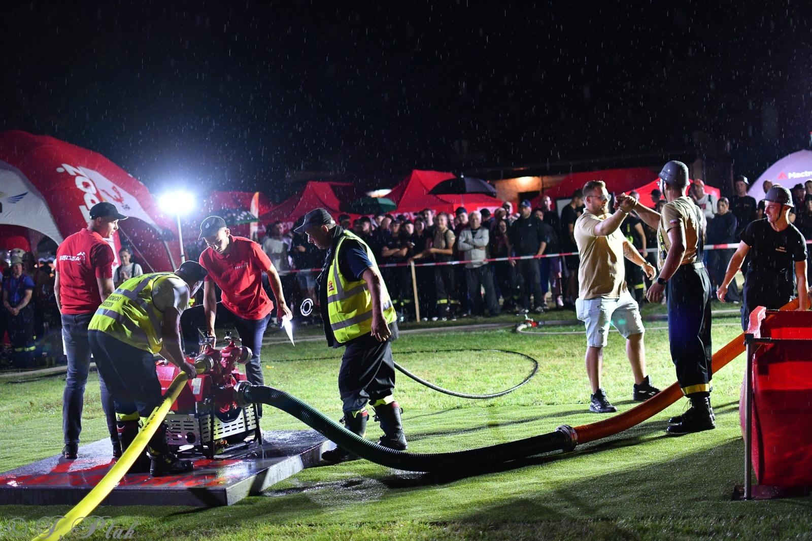 Zdjęcie w galerii na portalu naszraciborz.pl: Samborowicki Armagedon po raz drugi – gospodarze nie dali się pokonać! [FOTO na bis!] wiadomości z regionu