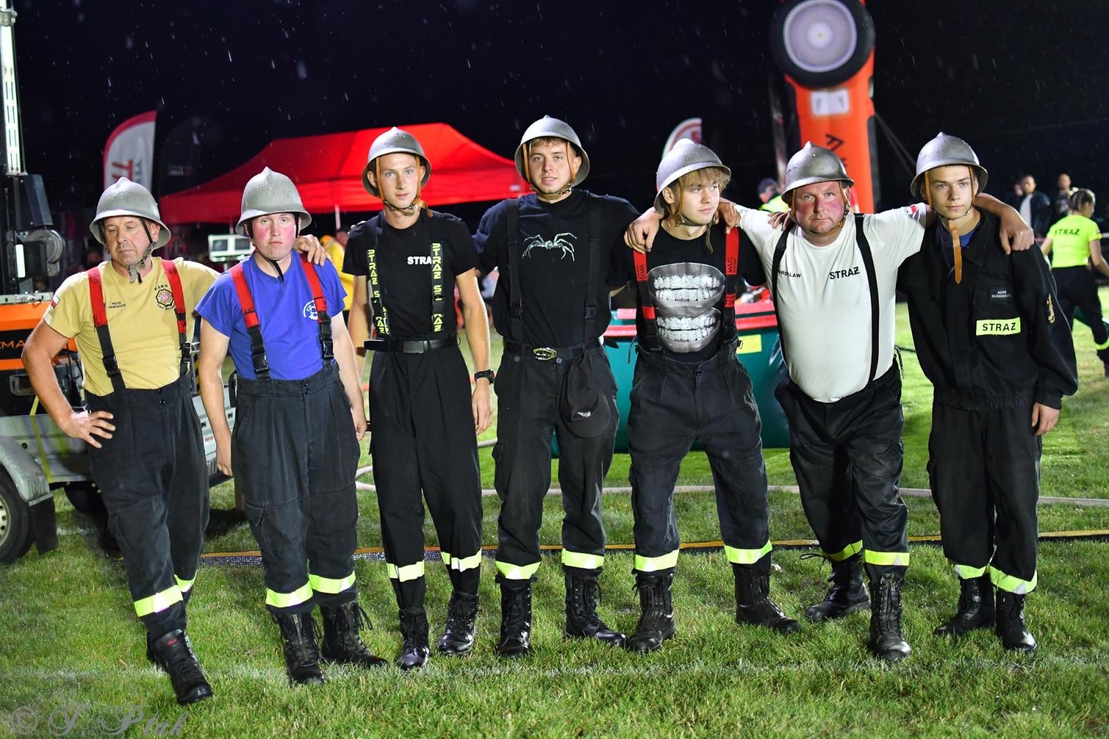 Zdjęcie w galerii na portalu naszraciborz.pl: Samborowicki Armagedon po raz drugi – gospodarze nie dali się pokonać! [FOTO na bis!] wiadomości z regionu