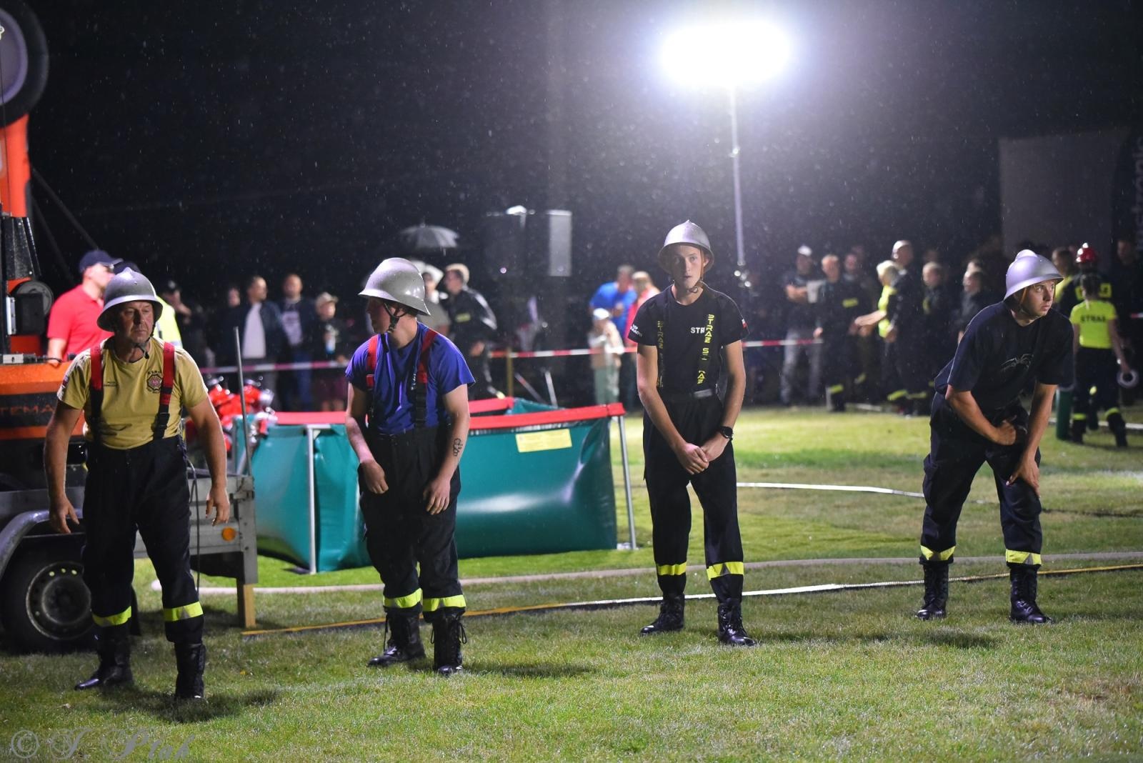 Zdjęcie w galerii na portalu naszraciborz.pl: Samborowicki Armagedon po raz drugi – gospodarze nie dali się pokonać! [FOTO na bis!] wiadomości z regionu