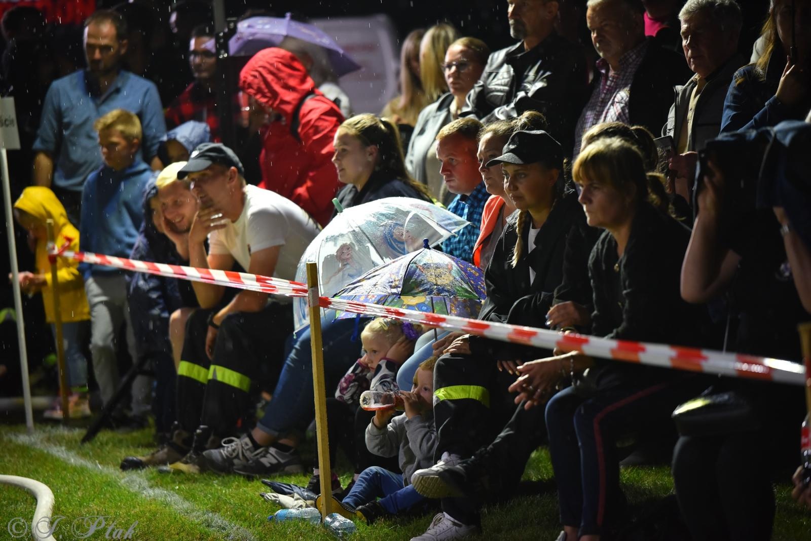 Zdjęcie w galerii na portalu naszraciborz.pl: Samborowicki Armagedon po raz drugi – gospodarze nie dali się pokonać! [FOTO na bis!] wiadomości z regionu