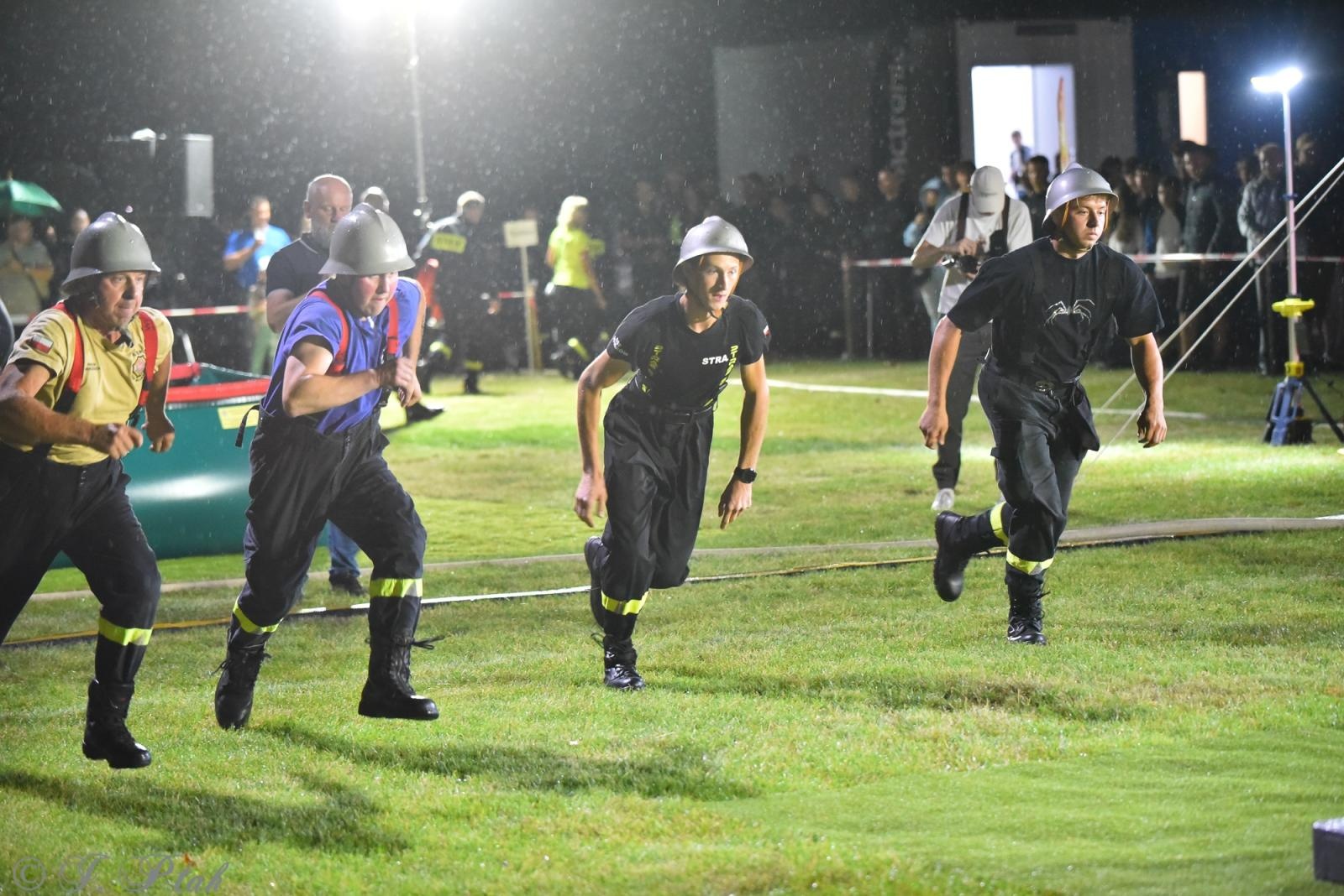 Zdjęcie w galerii na portalu naszraciborz.pl: Samborowicki Armagedon po raz drugi – gospodarze nie dali się pokonać! [FOTO na bis!] wiadomości z regionu