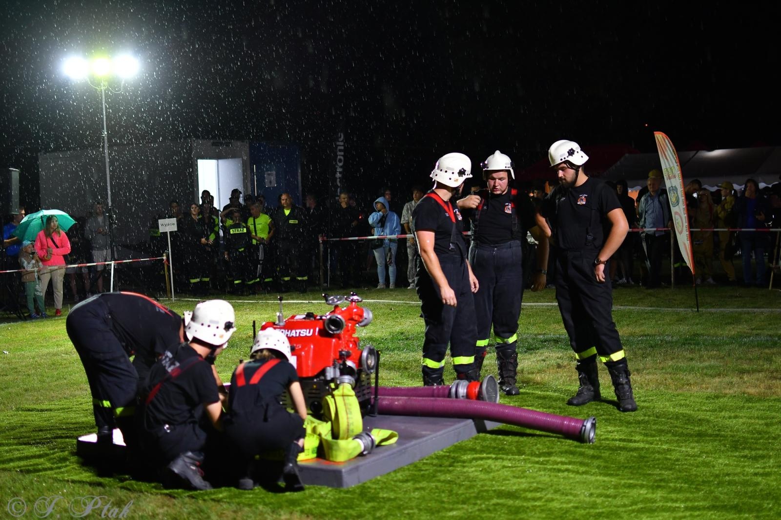 Zdjęcie w galerii na portalu naszraciborz.pl: Samborowicki Armagedon po raz drugi – gospodarze nie dali się pokonać! [FOTO na bis!] wiadomości z regionu