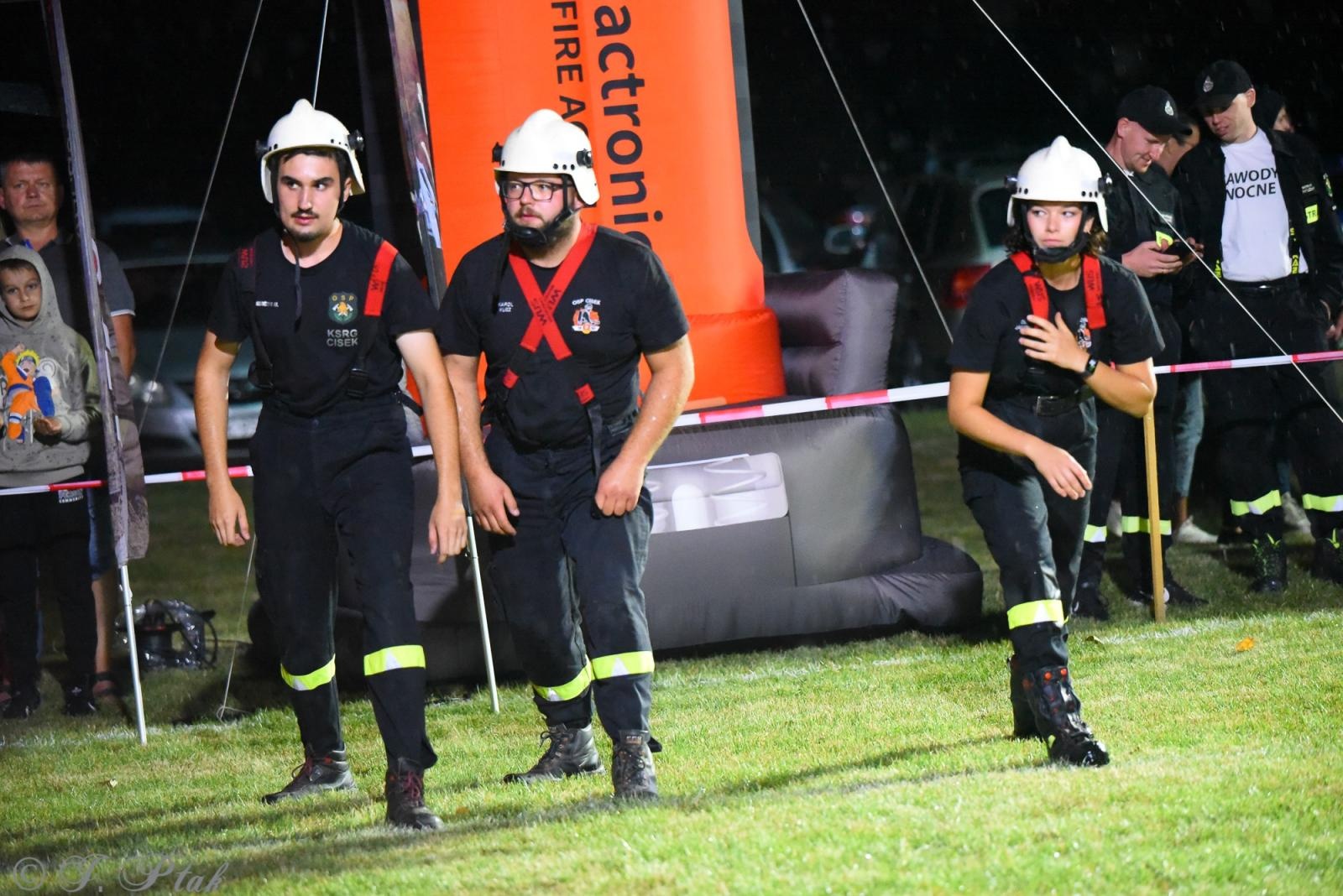 Zdjęcie w galerii na portalu naszraciborz.pl: Samborowicki Armagedon po raz drugi – gospodarze nie dali się pokonać! [FOTO na bis!] wiadomości z regionu