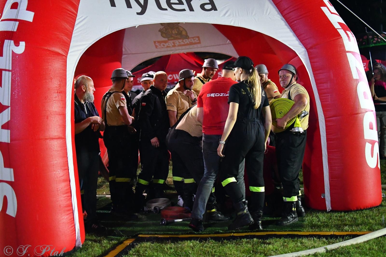 Zdjęcie w galerii na portalu naszraciborz.pl: Samborowicki Armagedon po raz drugi – gospodarze nie dali się pokonać! [FOTO na bis!] wiadomości z regionu