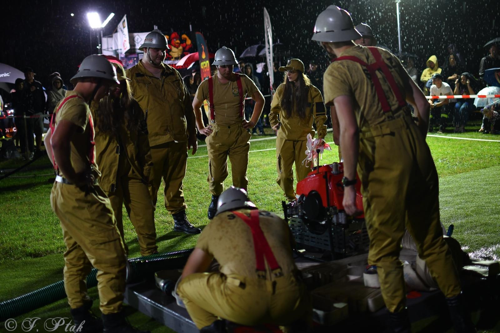 Zdjęcie w galerii na portalu naszraciborz.pl: Samborowicki Armagedon po raz drugi – gospodarze nie dali się pokonać! [FOTO na bis!] wiadomości z regionu