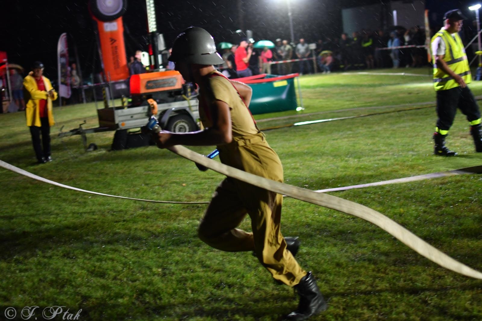 Zdjęcie w galerii na portalu naszraciborz.pl: Samborowicki Armagedon po raz drugi – gospodarze nie dali się pokonać! [FOTO na bis!] wiadomości z regionu
