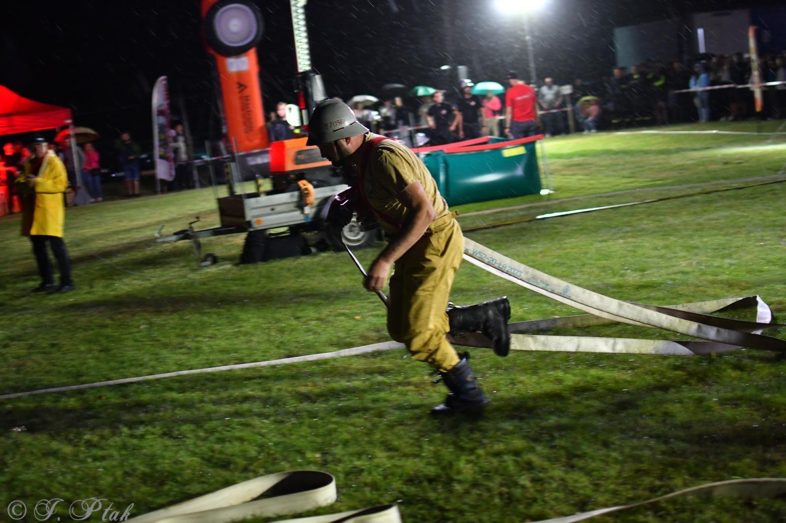 Zdjęcie w galerii na portalu naszraciborz.pl: Samborowicki Armagedon po raz drugi – gospodarze nie dali się pokonać! [FOTO na bis!] wiadomości z regionu