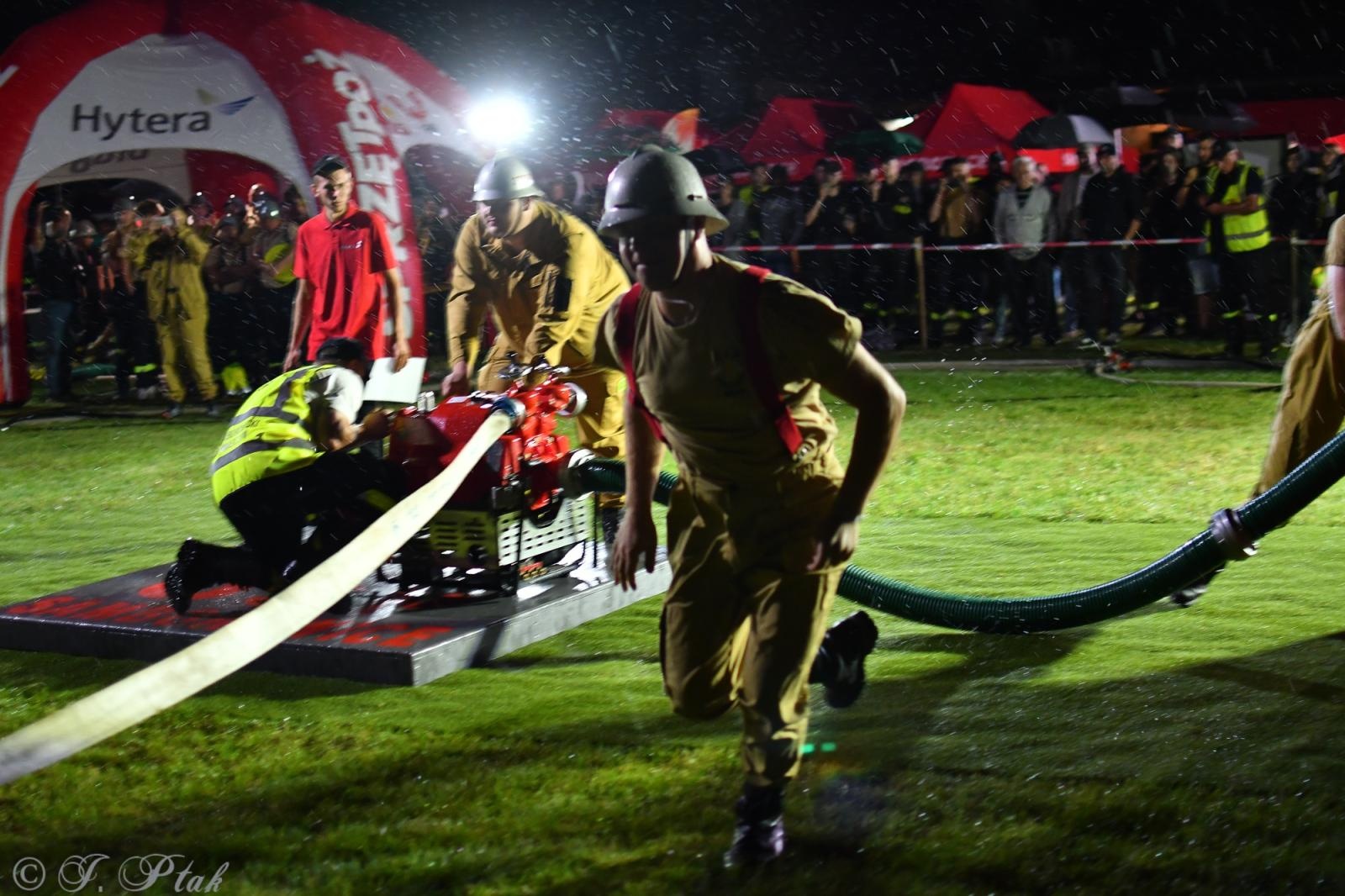 Zdjęcie w galerii na portalu naszraciborz.pl: Samborowicki Armagedon po raz drugi – gospodarze nie dali się pokonać! [FOTO na bis!] wiadomości z regionu