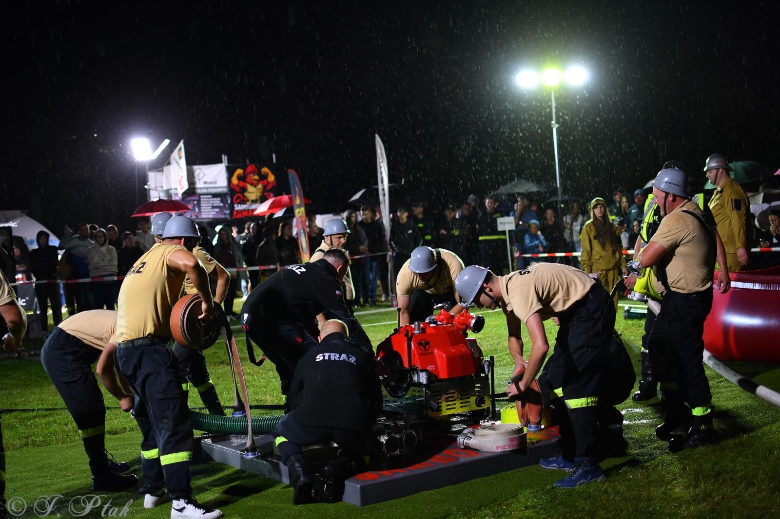 Zdjęcie w galerii na portalu naszraciborz.pl: Samborowicki Armagedon po raz drugi – gospodarze nie dali się pokonać! [FOTO na bis!] wiadomości z regionu