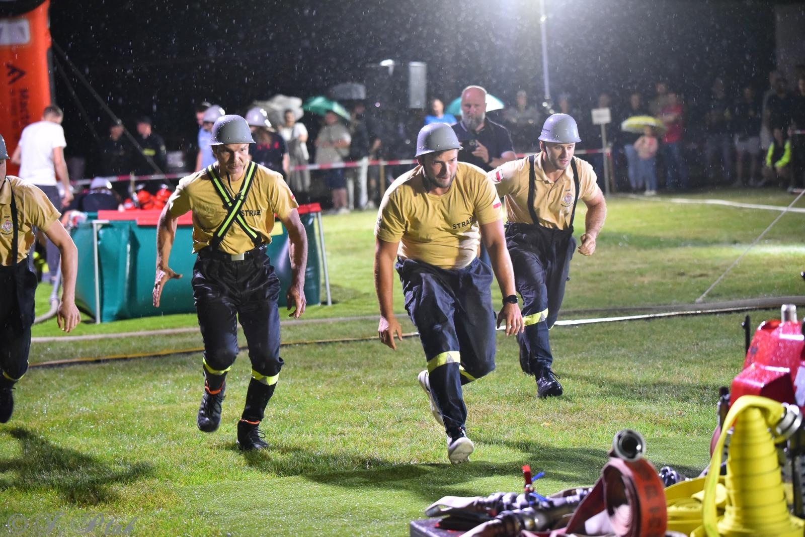 Zdjęcie w galerii na portalu naszraciborz.pl: Samborowicki Armagedon po raz drugi – gospodarze nie dali się pokonać! [FOTO na bis!] wiadomości z regionu