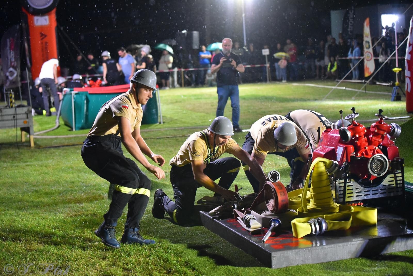 Zdjęcie w galerii na portalu naszraciborz.pl: Samborowicki Armagedon po raz drugi – gospodarze nie dali się pokonać! [FOTO na bis!] wiadomości z regionu