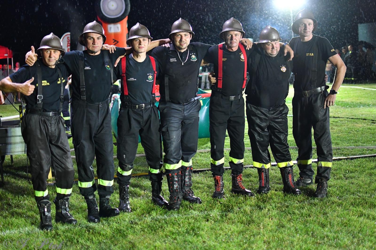 Zdjęcie w galerii na portalu naszraciborz.pl: Samborowicki Armagedon po raz drugi – gospodarze nie dali się pokonać! [FOTO na bis!] wiadomości z regionu