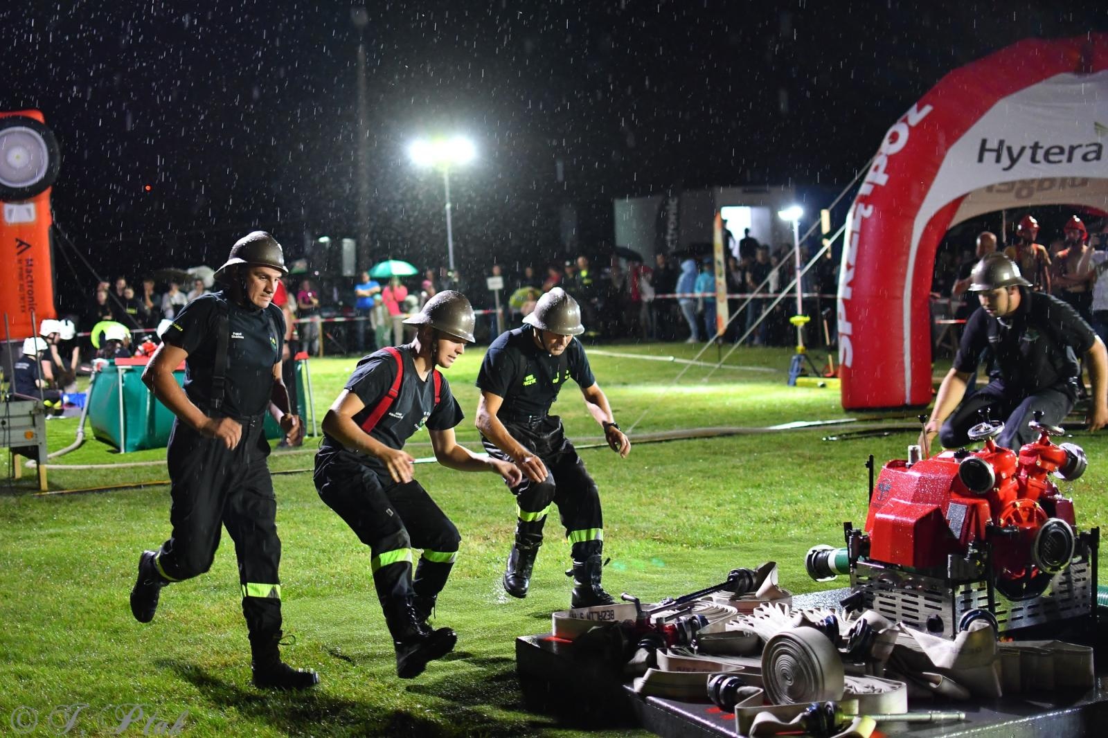 Zdjęcie w galerii na portalu naszraciborz.pl: Samborowicki Armagedon po raz drugi – gospodarze nie dali się pokonać! [FOTO na bis!] wiadomości z regionu