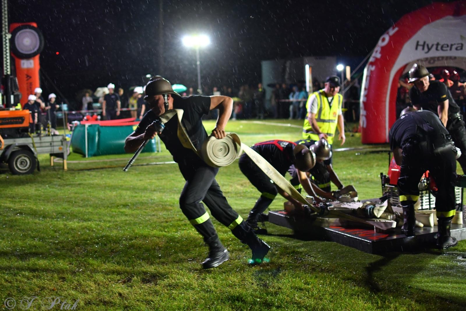 Zdjęcie w galerii na portalu naszraciborz.pl: Samborowicki Armagedon po raz drugi – gospodarze nie dali się pokonać! [FOTO na bis!] wiadomości z regionu