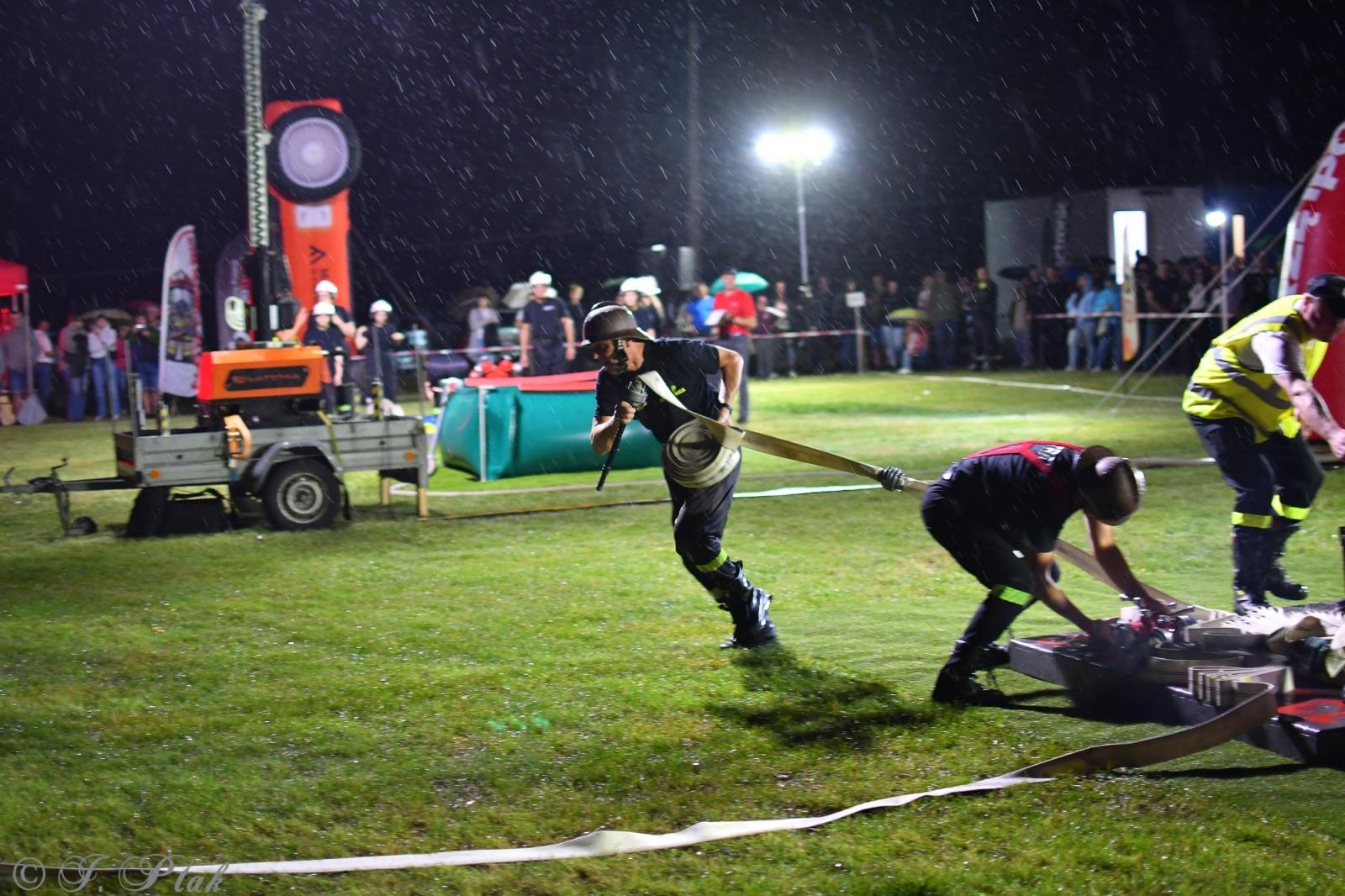 Zdjęcie w galerii na portalu naszraciborz.pl: Samborowicki Armagedon po raz drugi – gospodarze nie dali się pokonać! [FOTO na bis!] wiadomości z regionu