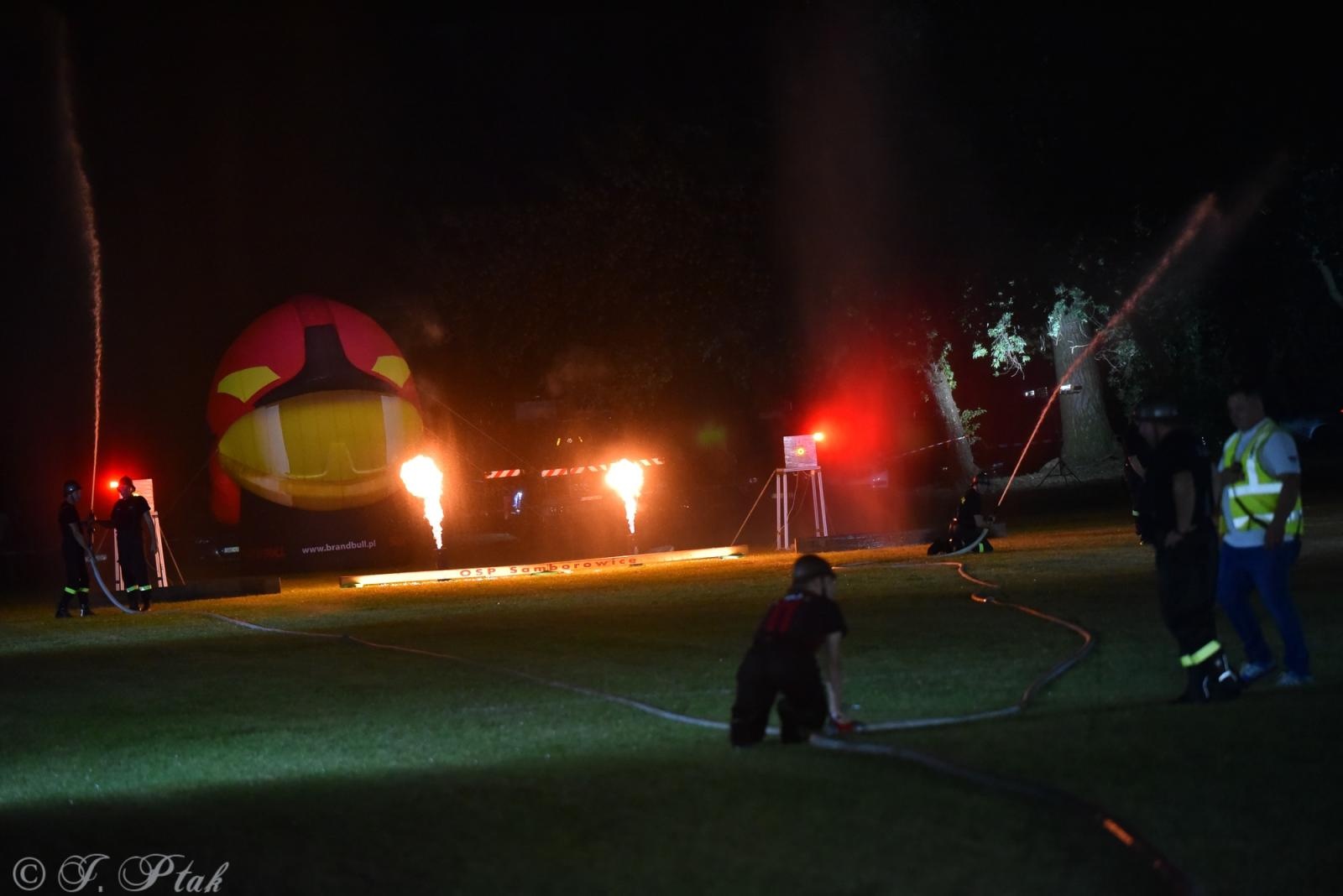 Zdjęcie w galerii na portalu naszraciborz.pl: Samborowicki Armagedon po raz drugi – gospodarze nie dali się pokonać! [FOTO na bis!] wiadomości z regionu