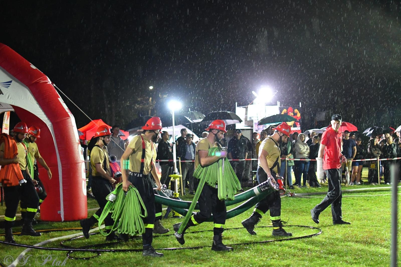 Zdjęcie w galerii na portalu naszraciborz.pl: Samborowicki Armagedon po raz drugi – gospodarze nie dali się pokonać! [FOTO na bis!] wiadomości z regionu