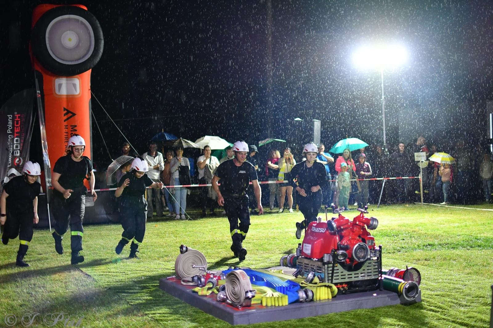 Zdjęcie w galerii na portalu naszraciborz.pl: Samborowicki Armagedon po raz drugi – gospodarze nie dali się pokonać! [FOTO na bis!] wiadomości z regionu