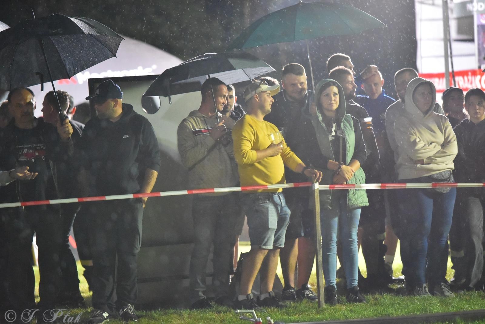 Zdjęcie w galerii na portalu naszraciborz.pl: Samborowicki Armagedon po raz drugi – gospodarze nie dali się pokonać! [FOTO na bis!] wiadomości z regionu