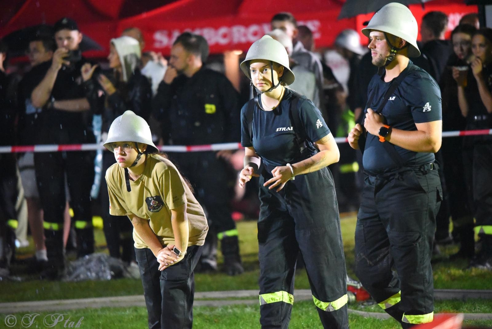 Zdjęcie w galerii na portalu naszraciborz.pl: Samborowicki Armagedon po raz drugi – gospodarze nie dali się pokonać! [FOTO na bis!] wiadomości z regionu