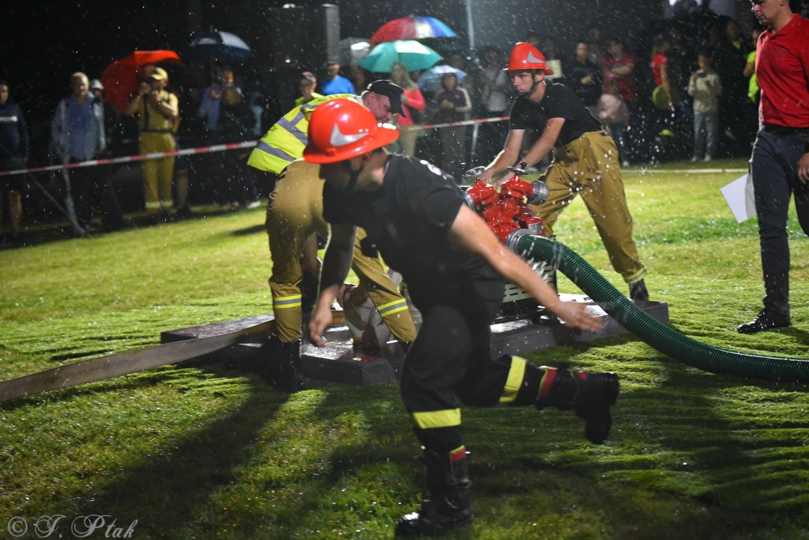 Zdjęcie w galerii na portalu naszraciborz.pl: Samborowicki Armagedon po raz drugi – gospodarze nie dali się pokonać! [FOTO na bis!] wiadomości z regionu