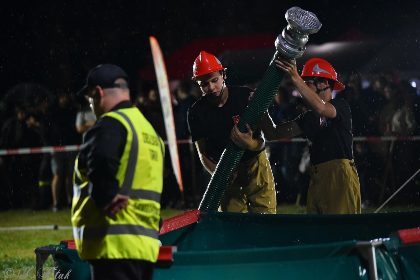 Zdjęcie w galerii na portalu naszraciborz.pl: Samborowicki Armagedon po raz drugi – gospodarze nie dali się pokonać! [FOTO na bis!] wiadomości z regionu