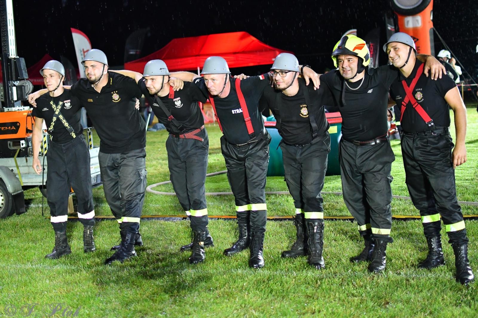 Zdjęcie w galerii na portalu naszraciborz.pl: Samborowicki Armagedon po raz drugi – gospodarze nie dali się pokonać! [FOTO na bis!] wiadomości z regionu