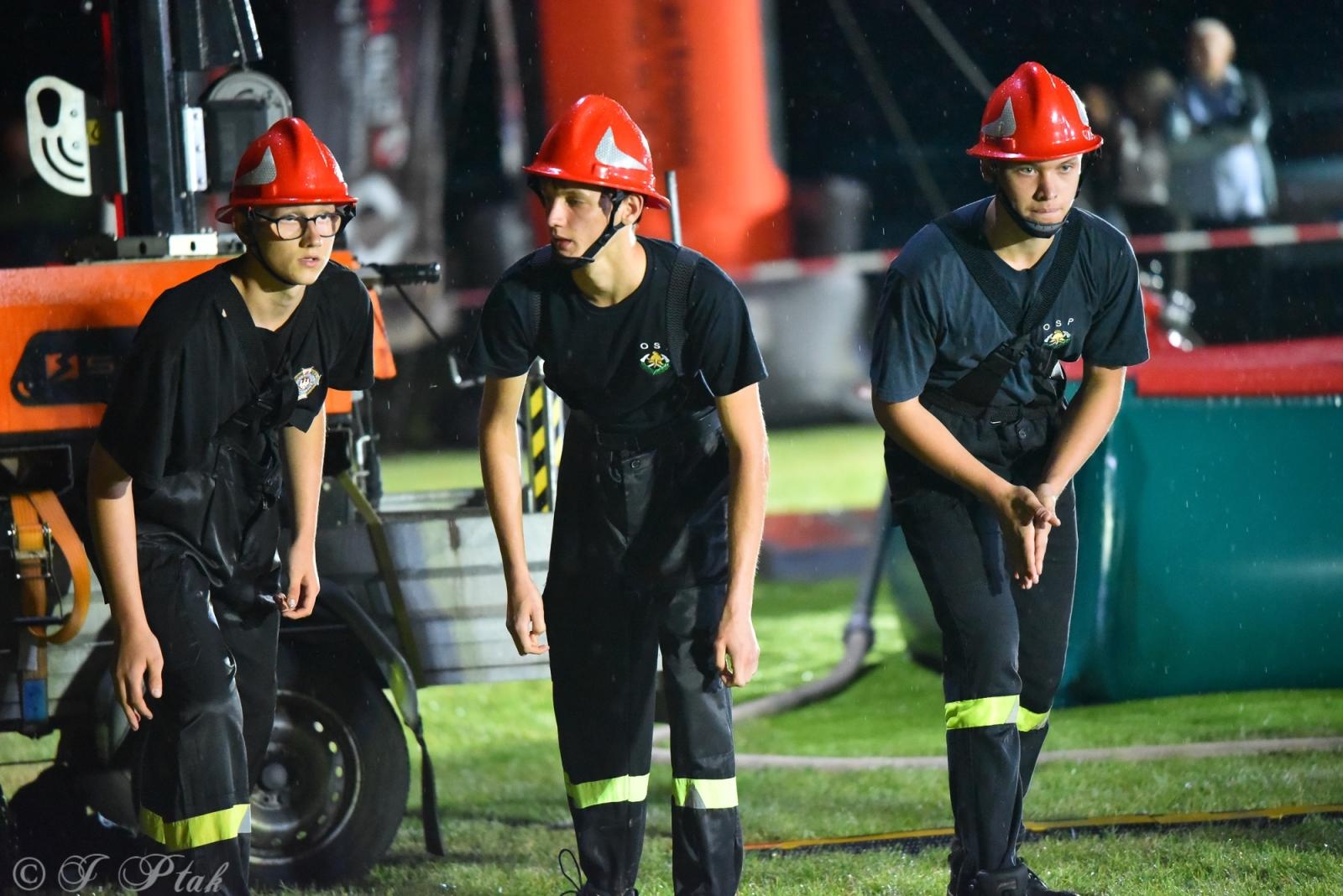 Zdjęcie w galerii na portalu naszraciborz.pl: Samborowicki Armagedon po raz drugi – gospodarze nie dali się pokonać! [FOTO na bis!] wiadomości z regionu