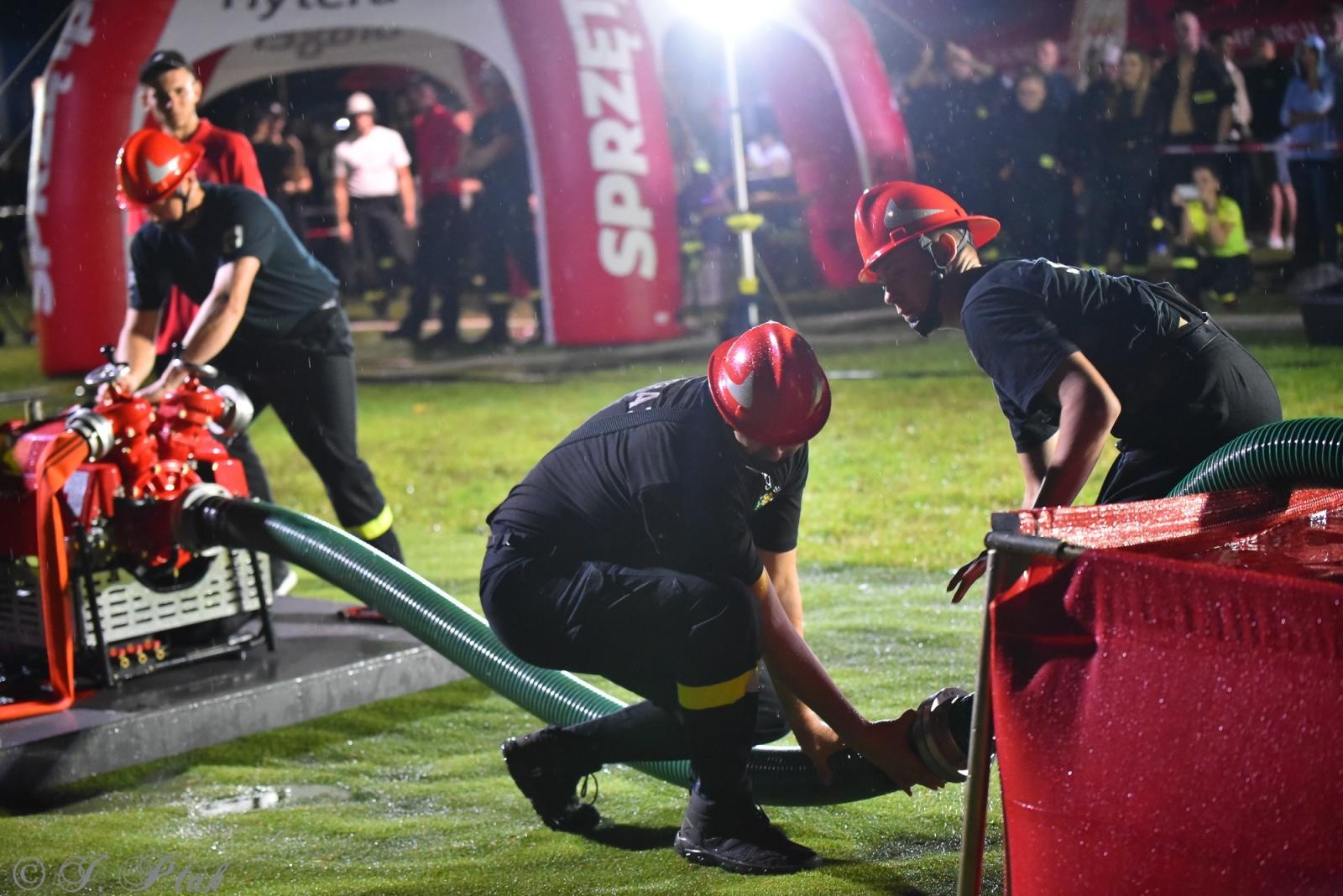 Zdjęcie w galerii na portalu naszraciborz.pl: Samborowicki Armagedon po raz drugi – gospodarze nie dali się pokonać! [FOTO na bis!] wiadomości z regionu