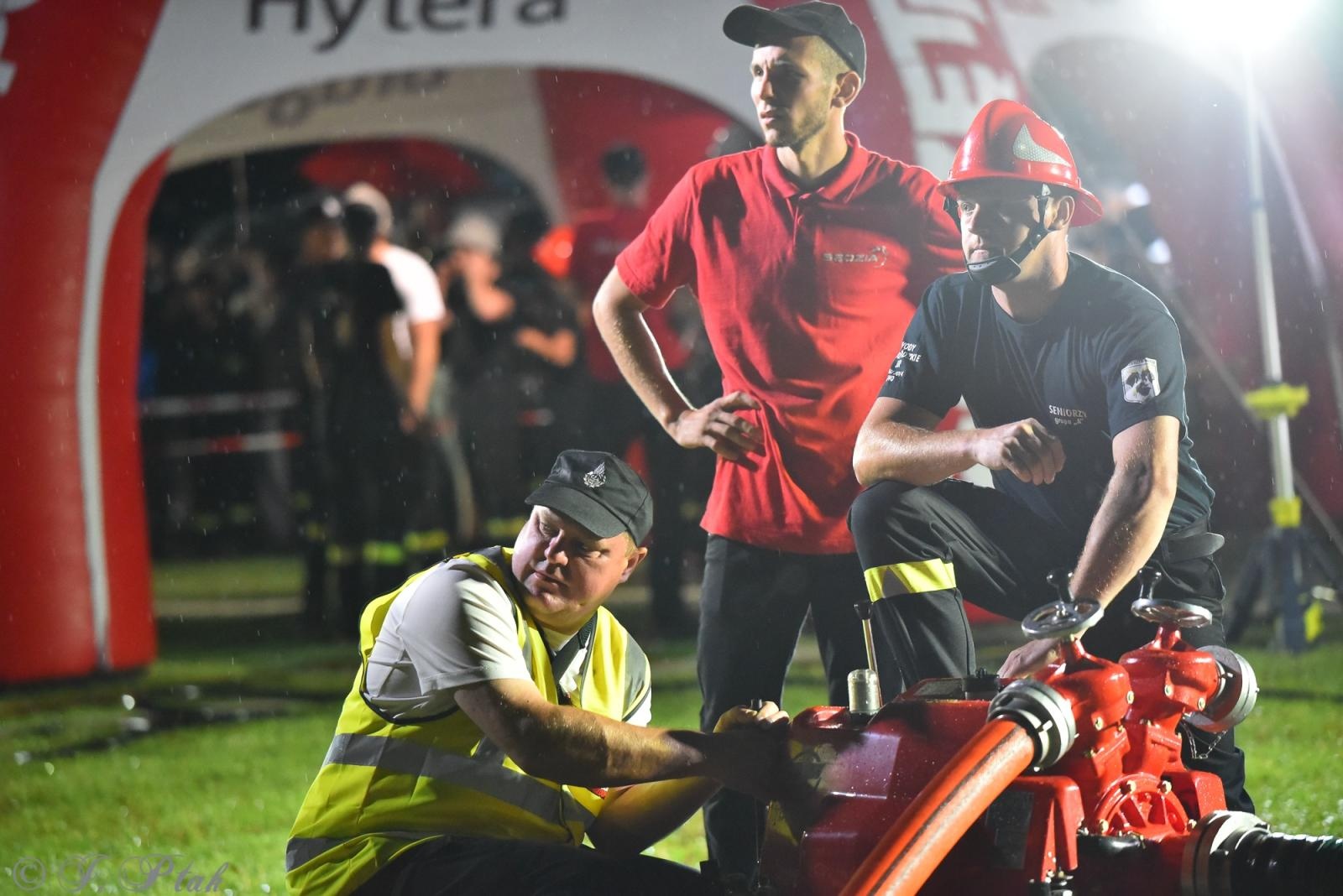 Zdjęcie w galerii na portalu naszraciborz.pl: Samborowicki Armagedon po raz drugi – gospodarze nie dali się pokonać! [FOTO na bis!] wiadomości z regionu