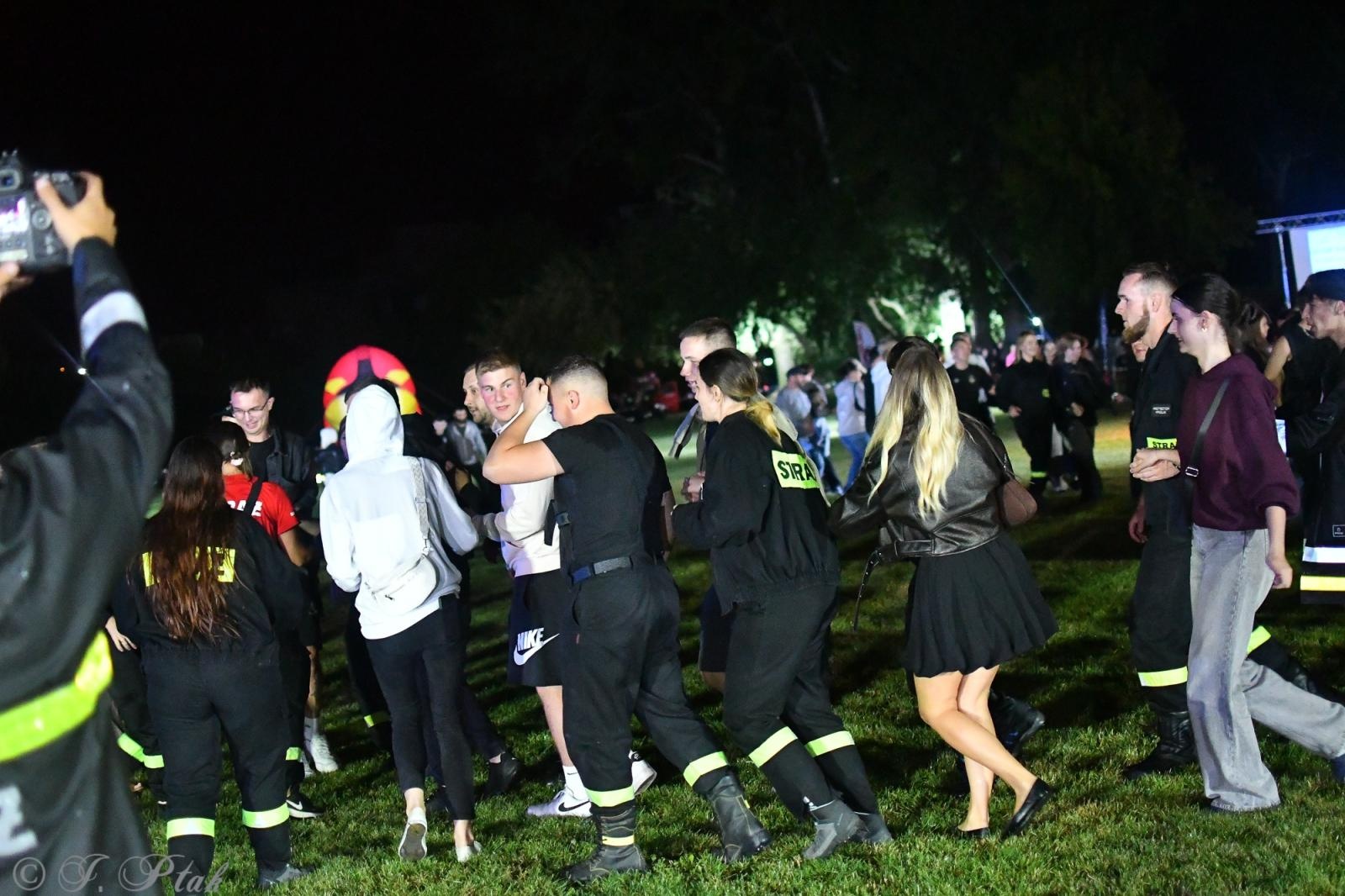 Zdjęcie w galerii na portalu naszraciborz.pl: Samborowicki Armagedon po raz drugi – gospodarze nie dali się pokonać! [FOTO na bis!] wiadomości z regionu