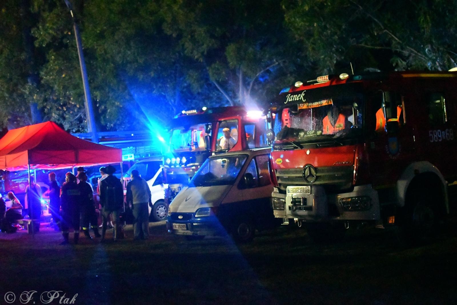 Zdjęcie w galerii na portalu naszraciborz.pl: Samborowicki Armagedon po raz drugi – gospodarze nie dali się pokonać! [FOTO na bis!] wiadomości z regionu