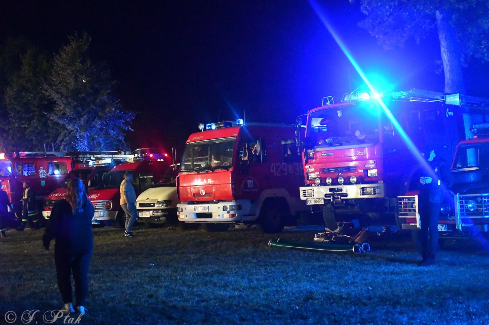 Zdjęcie w galerii na portalu naszraciborz.pl: Samborowicki Armagedon po raz drugi – gospodarze nie dali się pokonać! [FOTO na bis!] wiadomości z regionu