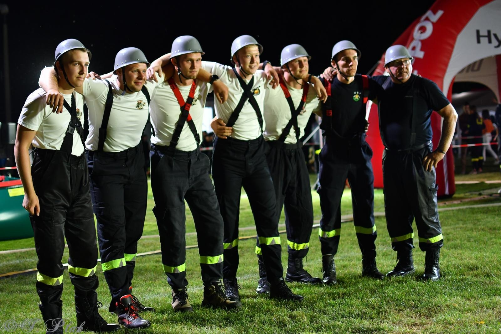 Zdjęcie w galerii na portalu naszraciborz.pl: Samborowicki Armagedon po raz drugi – gospodarze nie dali się pokonać! [FOTO na bis!] wiadomości z regionu