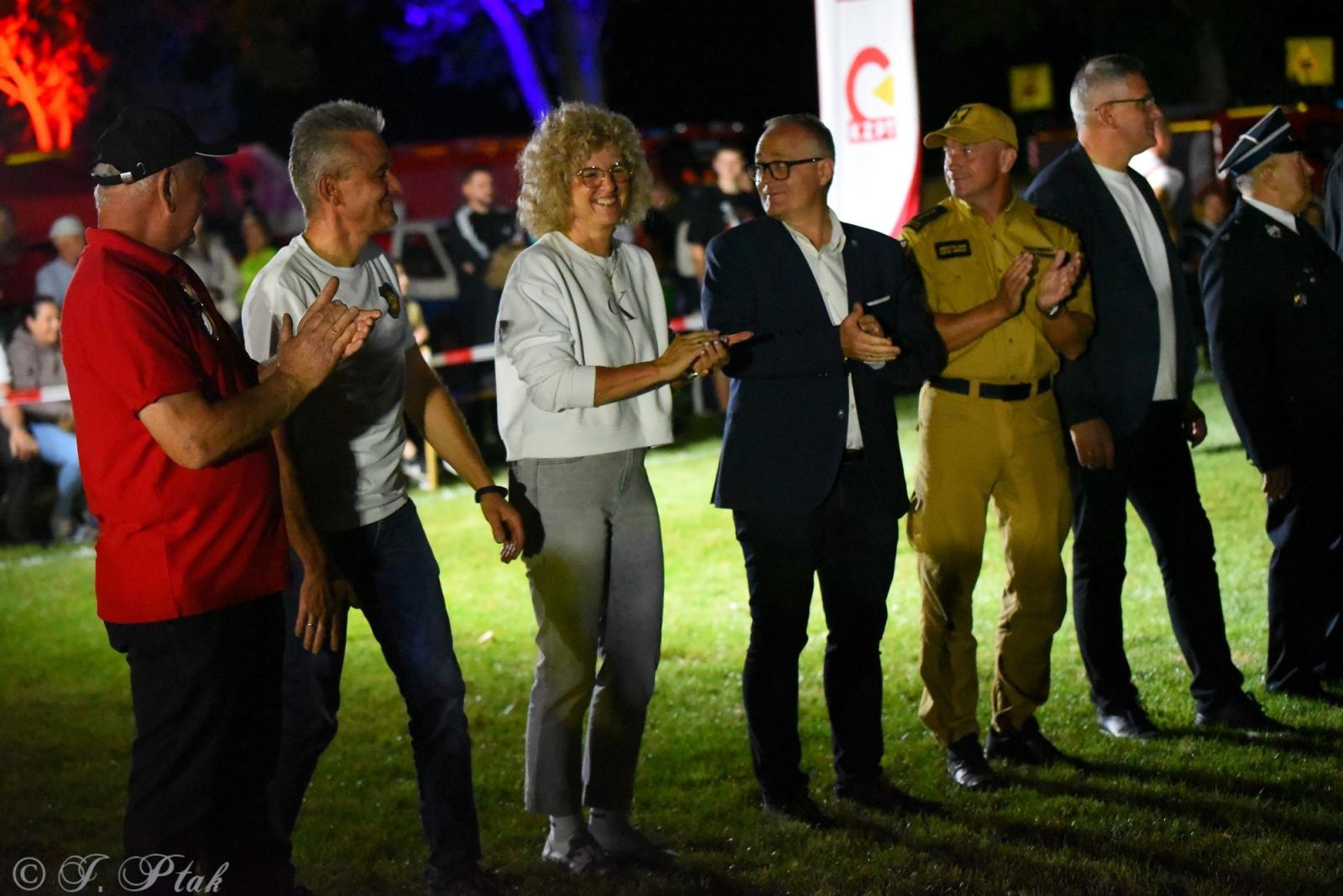 Zdjęcie w galerii na portalu naszraciborz.pl: Samborowicki Armagedon po raz drugi – gospodarze nie dali się pokonać! [FOTO na bis!] wiadomości z regionu