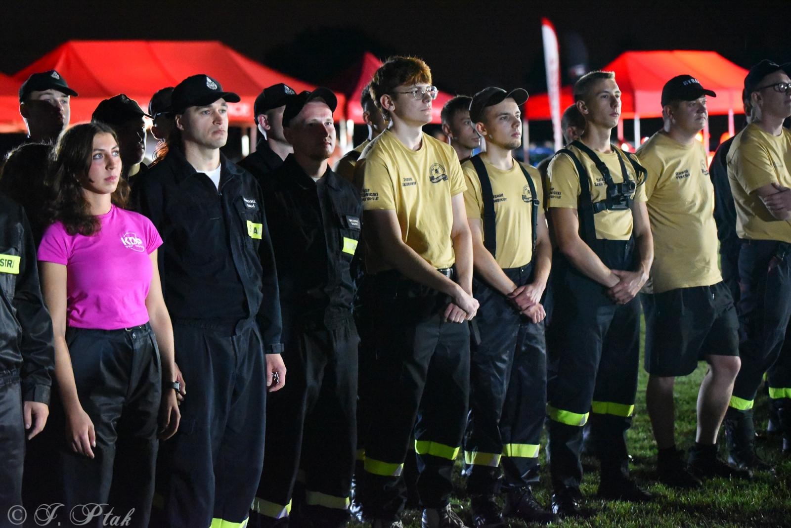 Zdjęcie w galerii na portalu naszraciborz.pl: Samborowicki Armagedon po raz drugi – gospodarze nie dali się pokonać! [FOTO na bis!] wiadomości z regionu