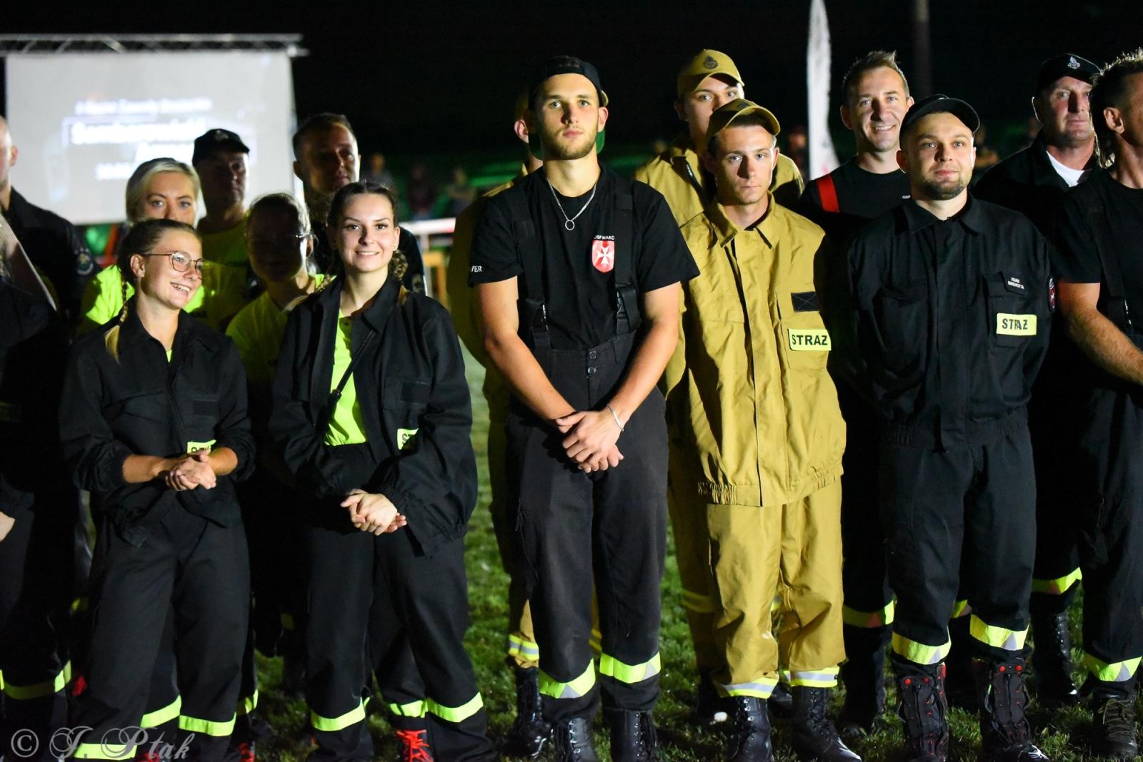 Zdjęcie w galerii na portalu naszraciborz.pl: Samborowicki Armagedon po raz drugi – gospodarze nie dali się pokonać! [FOTO na bis!] wiadomości z regionu