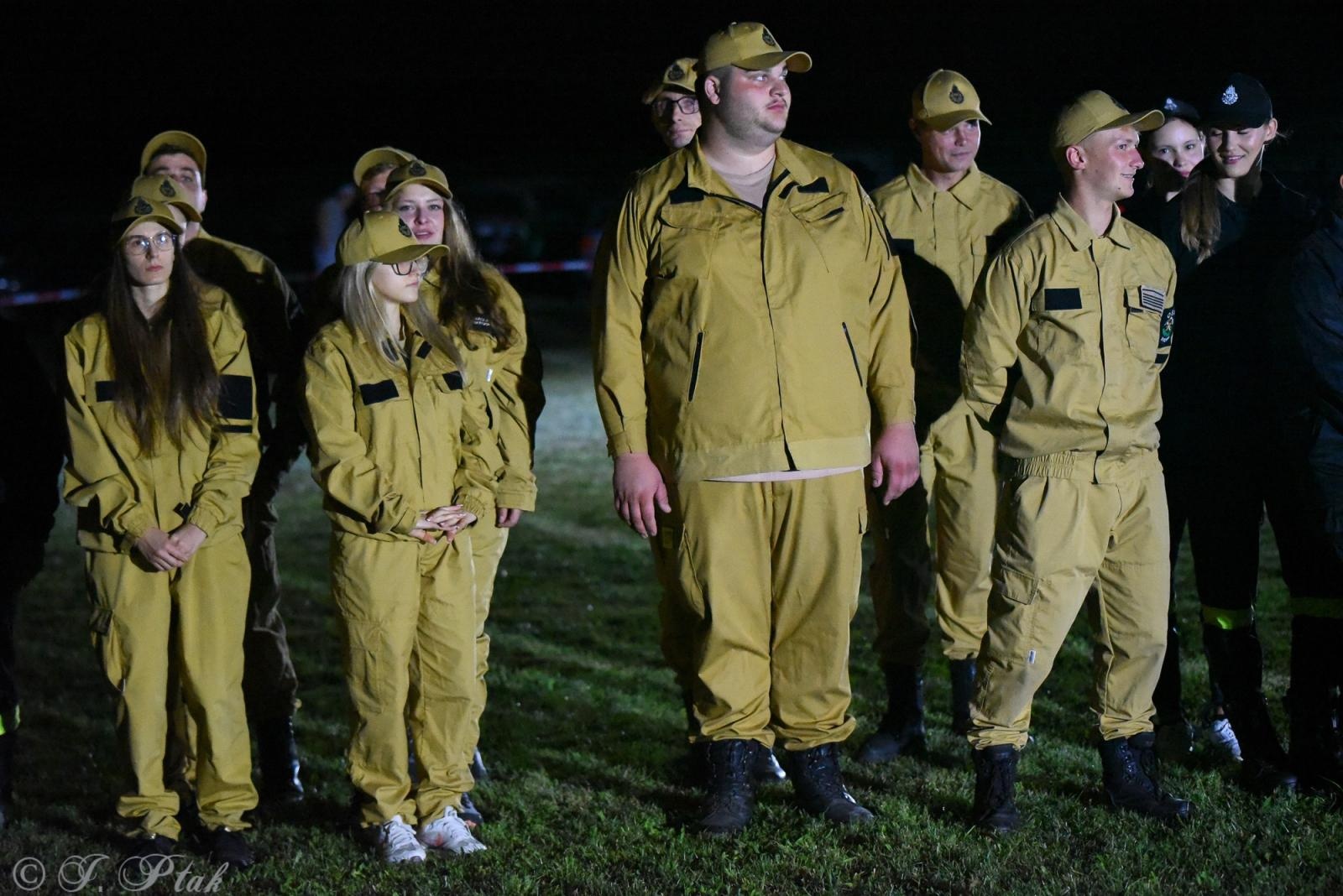 Zdjęcie w galerii na portalu naszraciborz.pl: Samborowicki Armagedon po raz drugi – gospodarze nie dali się pokonać! [FOTO na bis!] wiadomości z regionu
