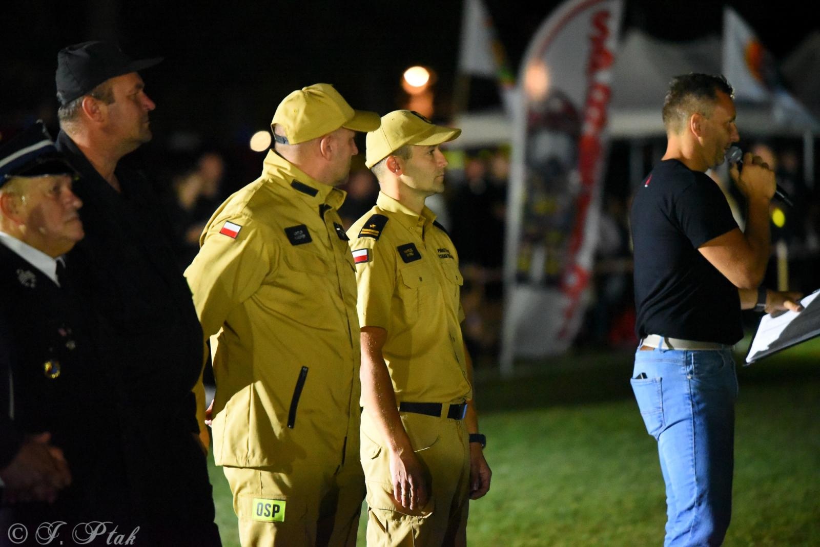 Zdjęcie w galerii na portalu naszraciborz.pl: Samborowicki Armagedon po raz drugi – gospodarze nie dali się pokonać! [FOTO na bis!] wiadomości z regionu