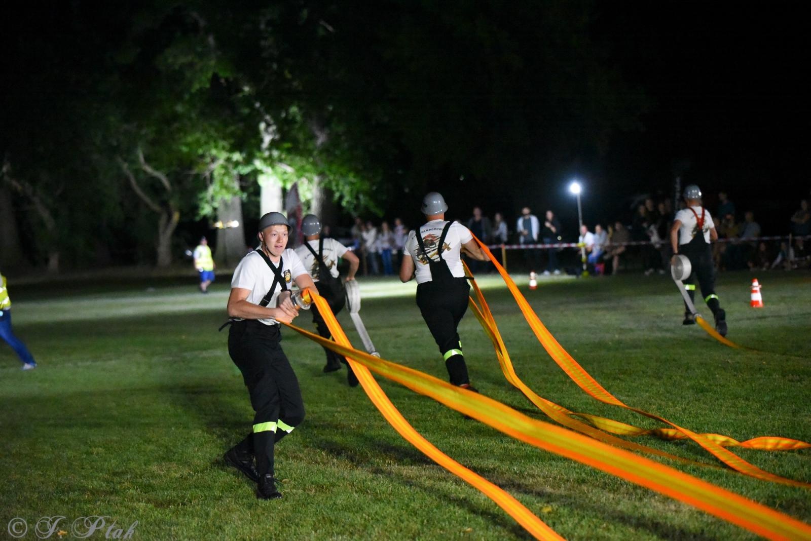 Zdjęcie w galerii na portalu naszraciborz.pl: Samborowicki Armagedon po raz drugi – gospodarze nie dali się pokonać! [FOTO na bis!] wiadomości z regionu