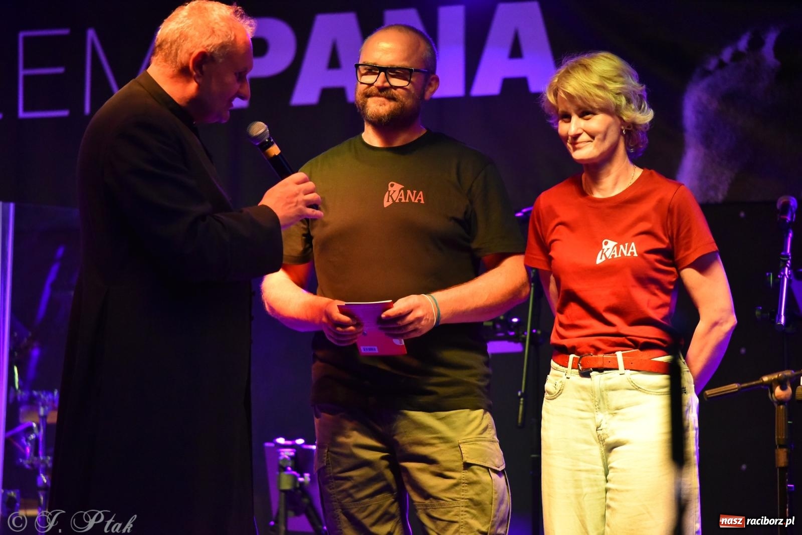 Zdjęcie w galerii na portalu naszraciborz.pl: Raciborski Wieczór Uwielbienia – drugi dzień festiwalu Spotkałem Pana wiadomości z regionu