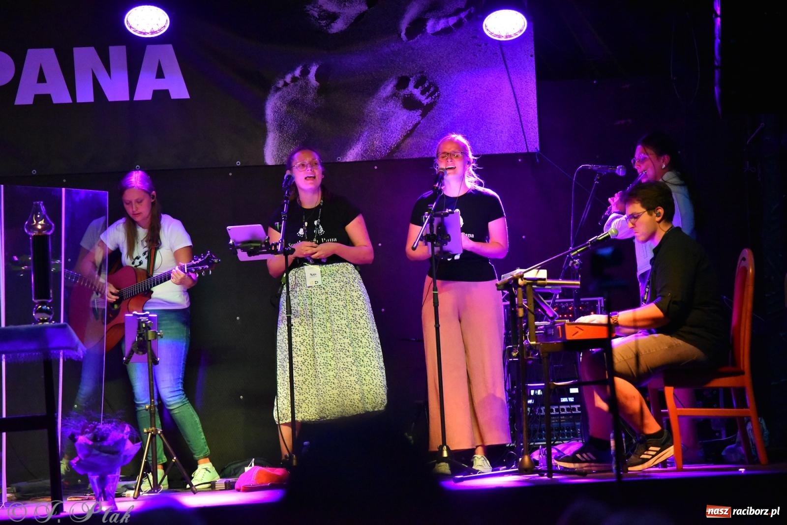 Zdjęcie w galerii na portalu naszraciborz.pl: Raciborski Wieczór Uwielbienia – drugi dzień festiwalu Spotkałem Pana wiadomości z regionu