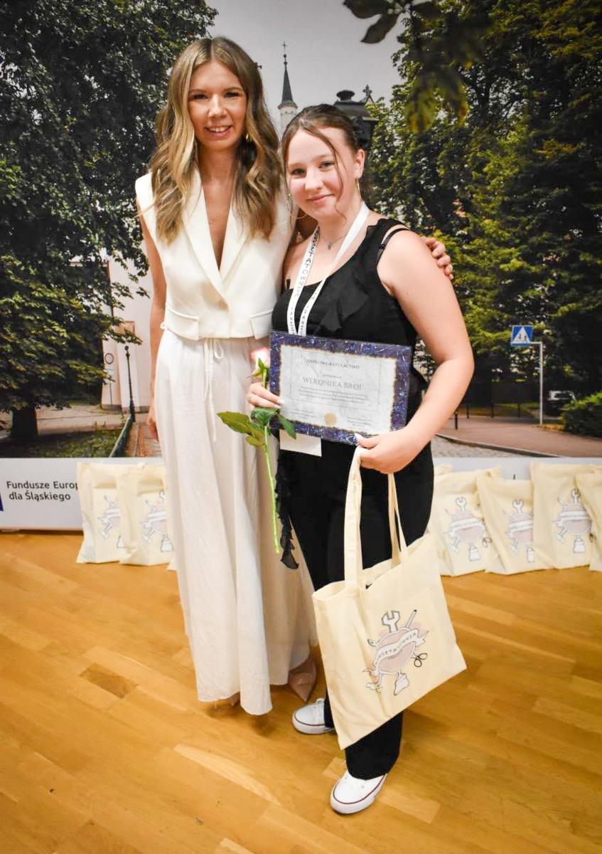 Zdjęcie w galerii na portalu naszraciborz.pl: Świat młodych twórców na Zamku Piastowskim wiadomości z regionu