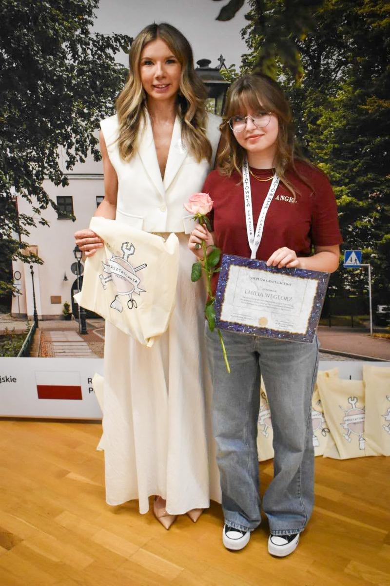 Zdjęcie w galerii na portalu naszraciborz.pl: Świat młodych twórców na Zamku Piastowskim wiadomości z regionu