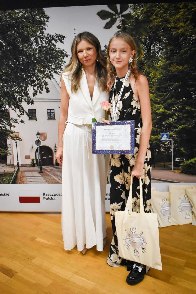 Zdjęcie w galerii na portalu naszraciborz.pl: Świat młodych twórców na Zamku Piastowskim wiadomości z regionu